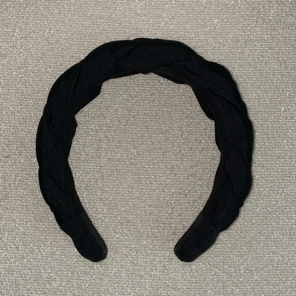 Revolve Lovers and‎ Friends Ingrid Braided Black Headband